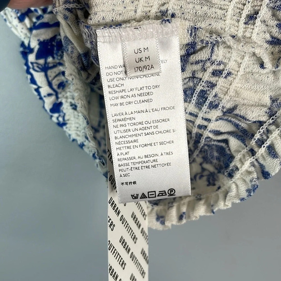 URBAN OUTFITTERS NWT Blue Floral Motif Cami Crop Top Smock Drawstring Tied M - Picture 9 of 12